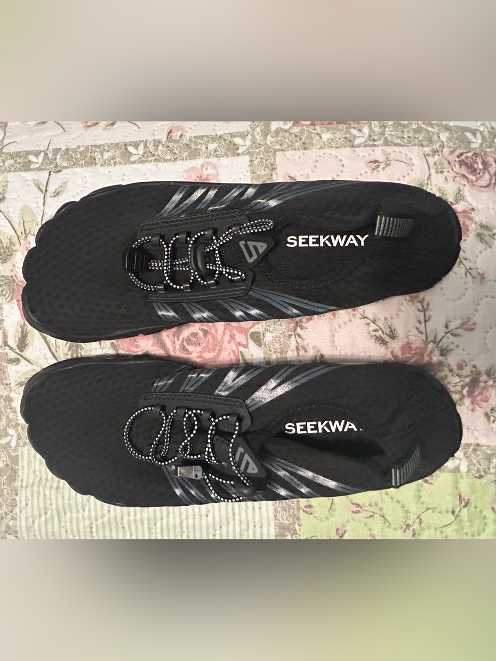 Black Women's Water-Friendly Slide Sandals with Bungee Lacing